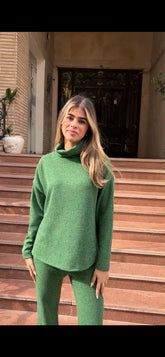 Roma set in green